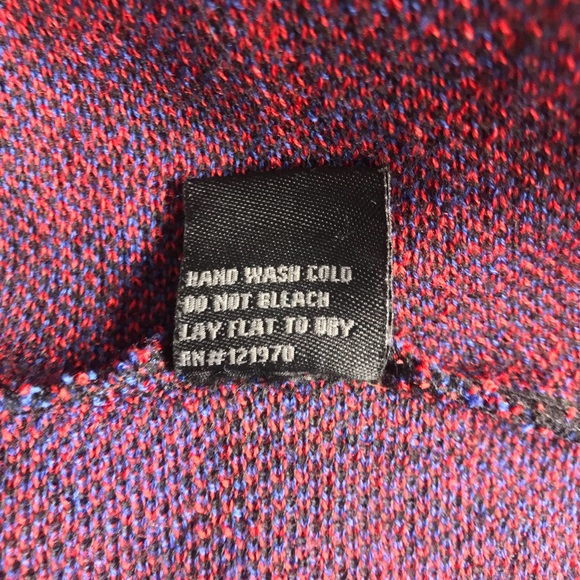 S Cropped Royal Blue + Red + Black Pattern Top - Picture 5 of 5